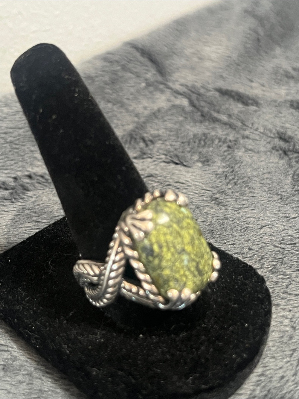 Carolyn Pollack green serpentine.925 silver ring SZ 9 jewelry southwest stone